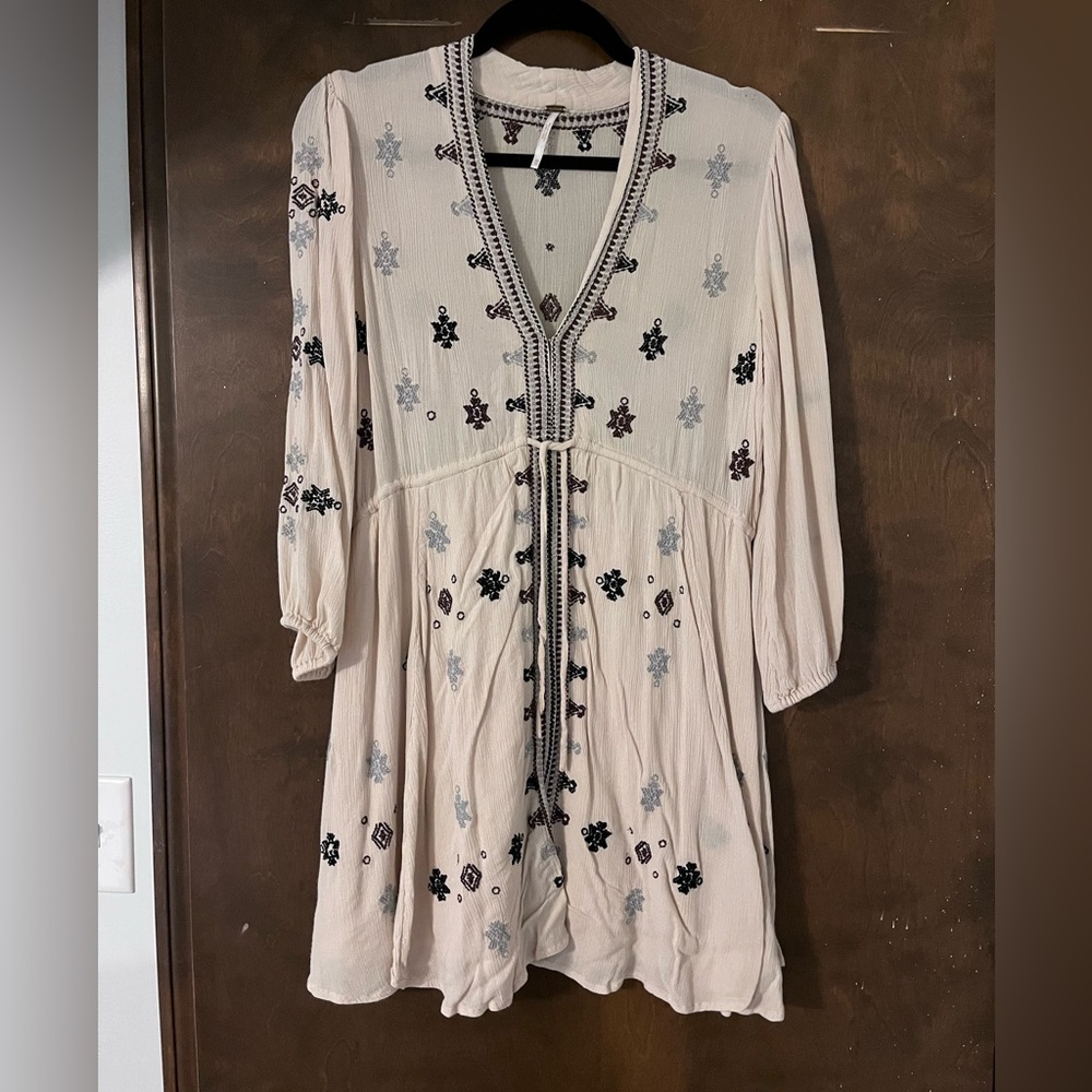 Free people XS cream embroidered mini dress